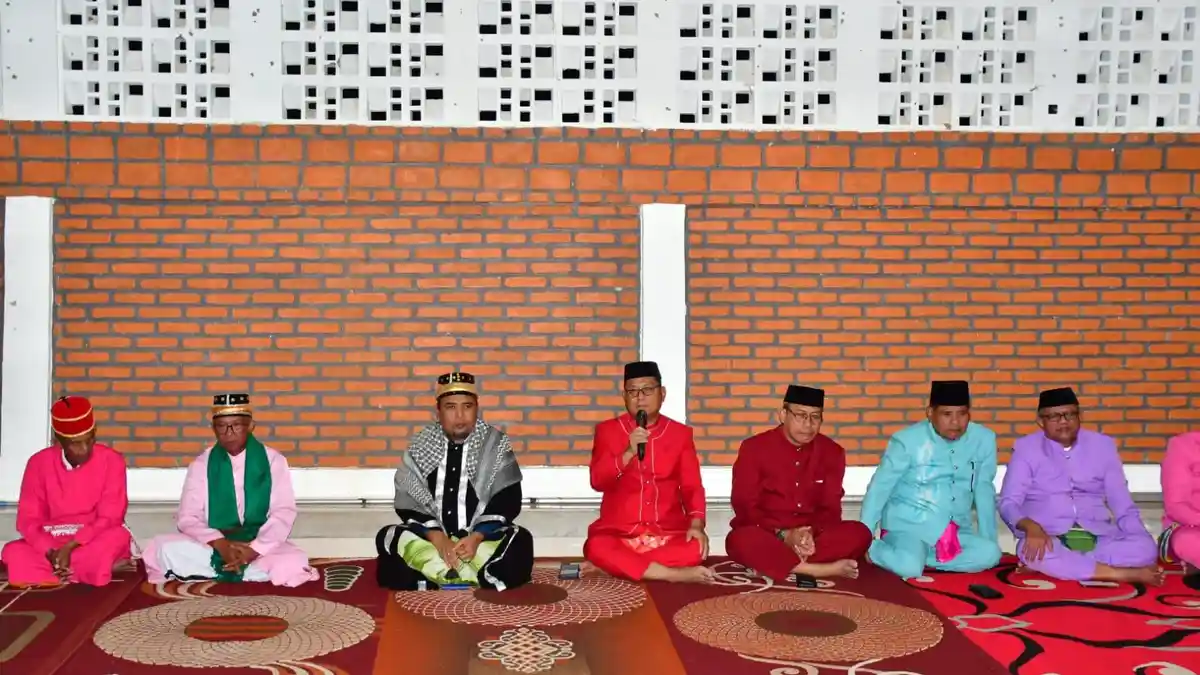 Bupati Gorut Thariq Modanggu Hadiri Sidang Adat Tonggeyamo, Tradisi Penentuan  Idulfitri 1 Syawal