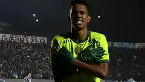 Pemain-Palmeiras-Estevao-Willian-tiru-selebrasi-pemain-Chelsea-Cole-Palmer-fvf.jpg