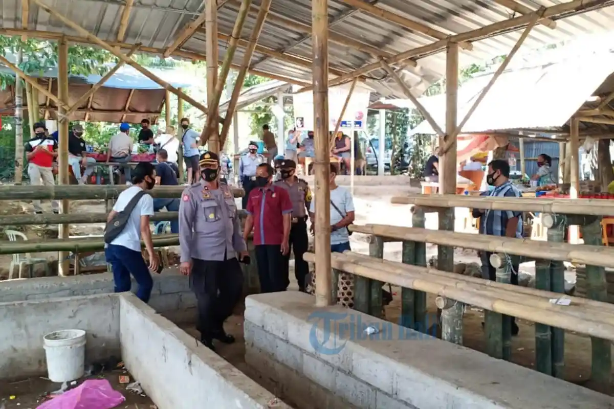 Polisi Bubarkan Arena Sabung Ayam di Karangasem