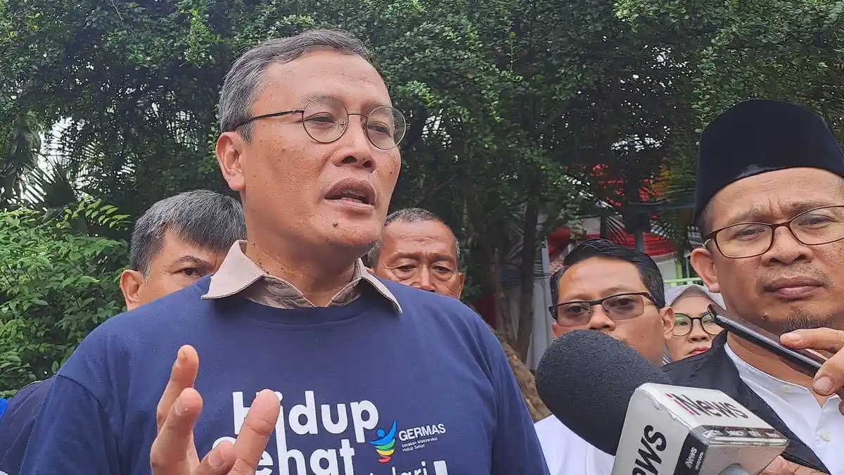 Flexing Liburan dan Motor Gede, Sekretaris Lurah Petojo Selatan Langsung Dicopot
