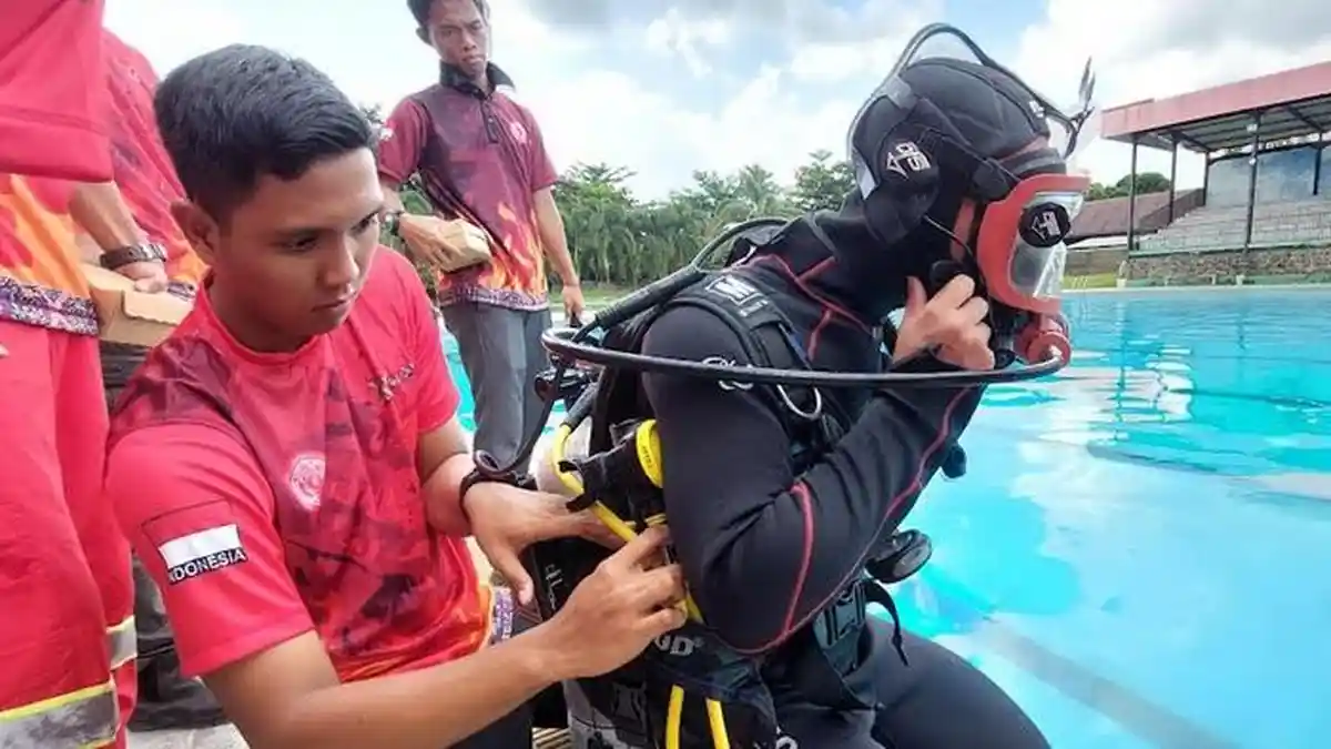 Workshop IFRC 2023, Peserta Diberikan Materi Underwater Rescue and Recovery Challenge