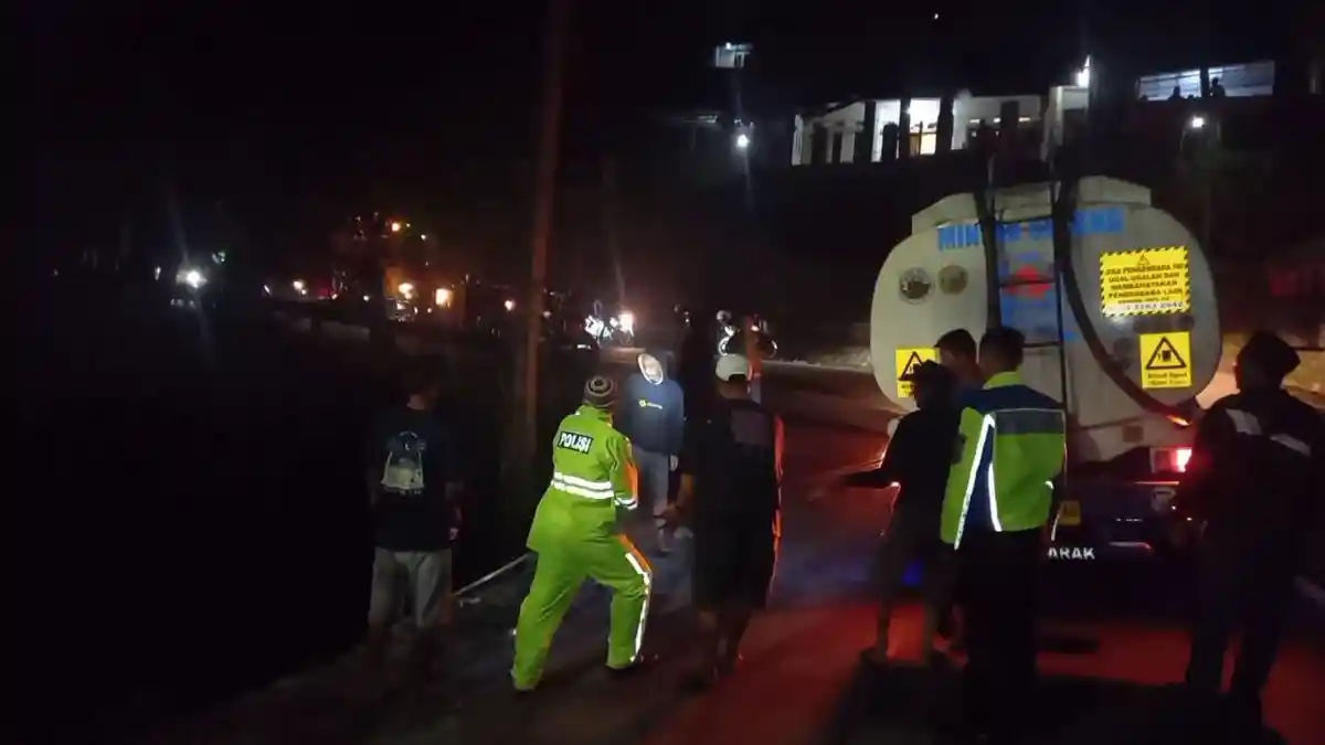 Suami Istri Pengendara NMax Terjun ke Jurang di Ciherang Sumedang, Begini Kondisinya