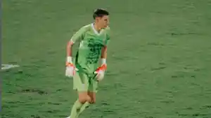 KIPER-BALI-UNITED-Aksi-Kiper-Bali-United-Mike-Hauptmeijer.jpg