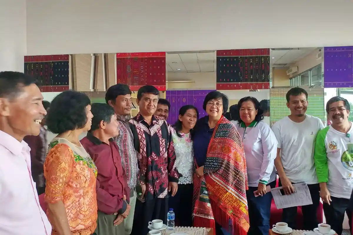 Curhat Warga ke Menteri Siti Nurbaya, Lahan Adat Dicaplok Penjajah Hingga Dikuasai Swasta