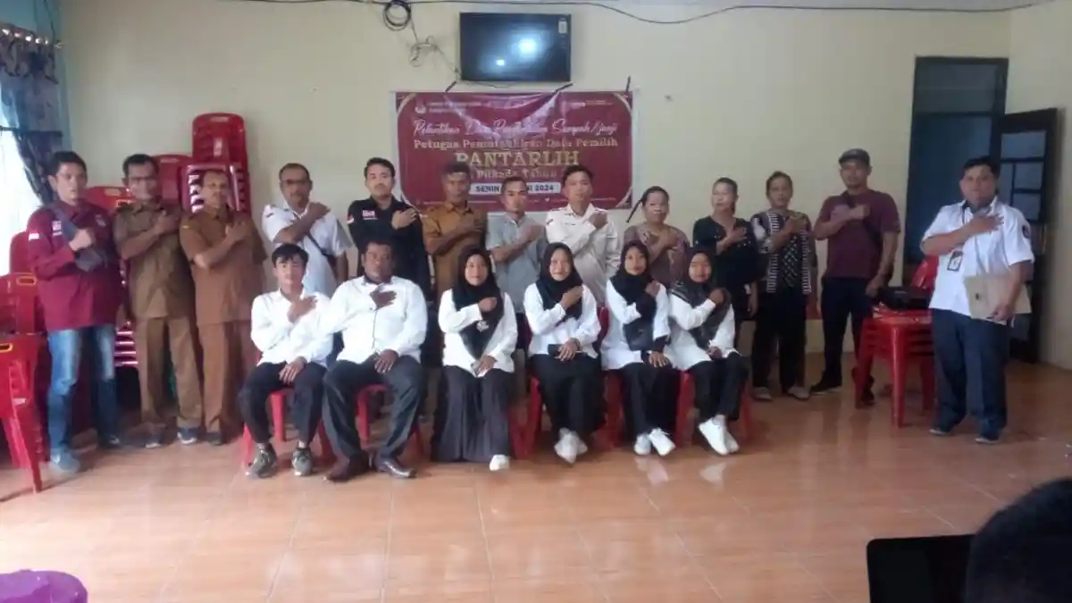 912 Pantarlih se Kabupaten Dairi Resmi Dilantik Secara Serentak