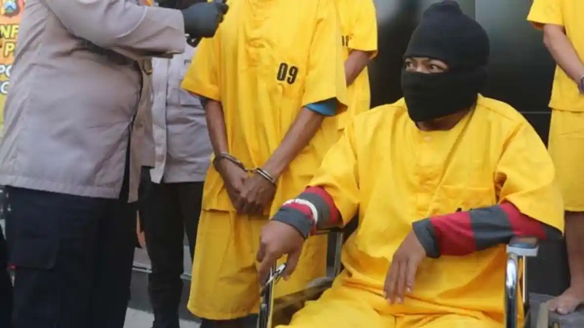 Polisi Bekuk Seorang Pencuri 150 Meter Kabel Telkom di Bojonegoro, Dua Lainnya Buron