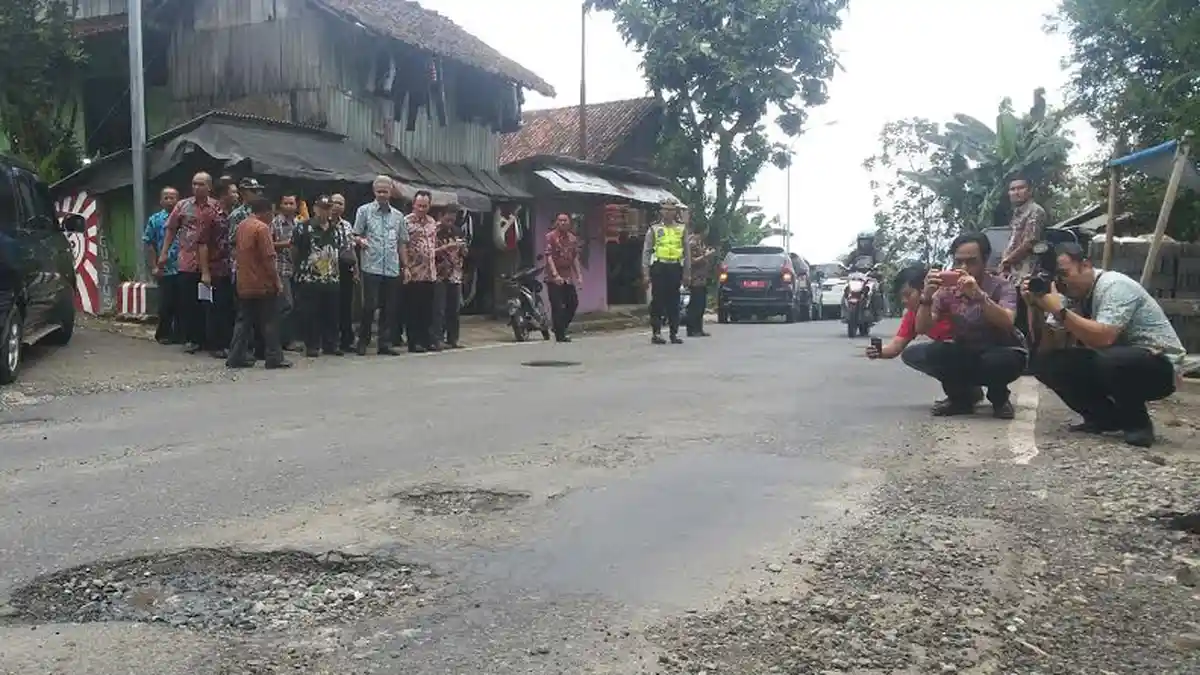 Pemprov Jateng Pastikan Jalan Nasional Bebas Lubang, Belum Seluruhnya Terasa Nyaman
