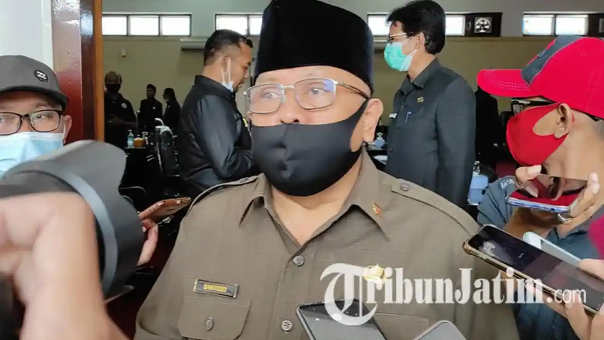 Pemkot Blitar Ikut Terapkan PPKM, Jam Operasional Restoran dan Mal Dibatasi Pukul 20.00 WIB