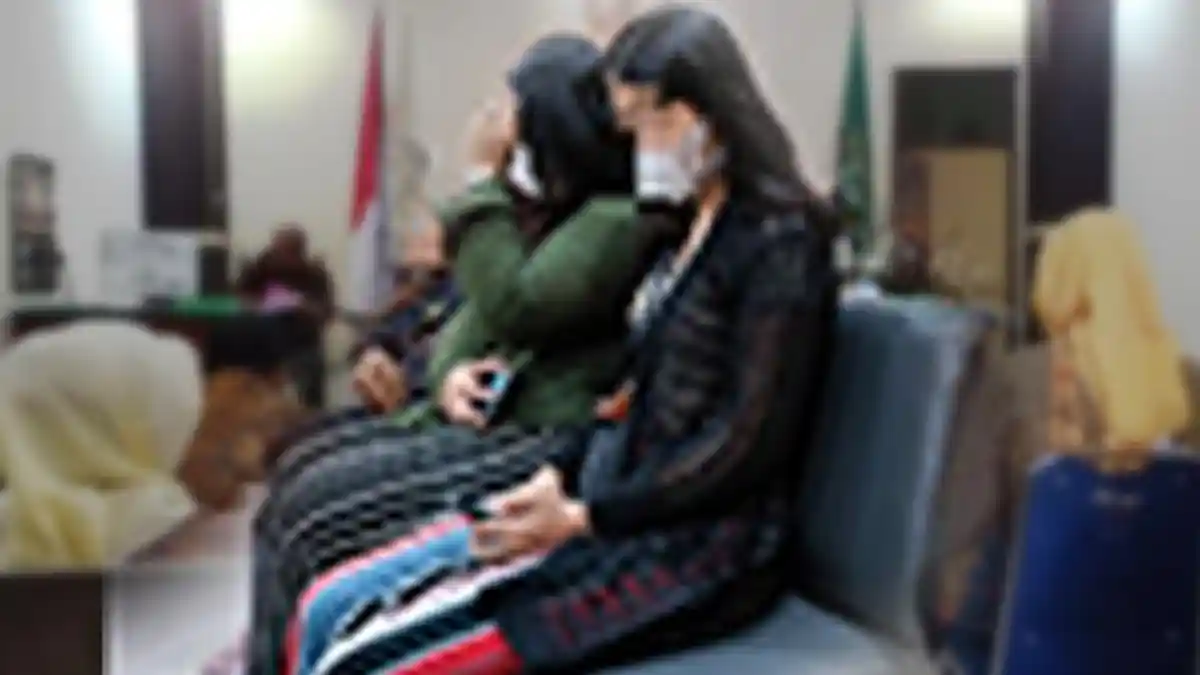 KOK Bisa Wanita NA (22) Baru Tahu Kalau Suaminya Seorang Perempuan Setelah 10 Bulan Menikah?