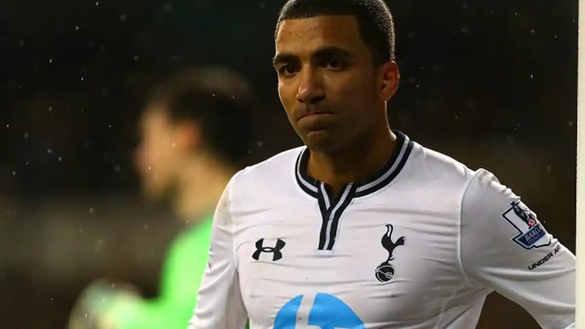 Aaron Lennon Bersiap Tinggalkan Tottenham Hotspur