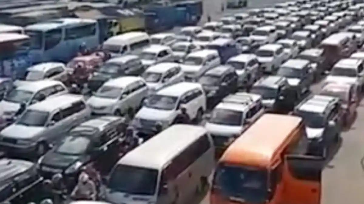Hari Pertama Operasi Ramadaniya, 10 Ribu Kendaraan Masuk ke Pelabuhan Bakauheni