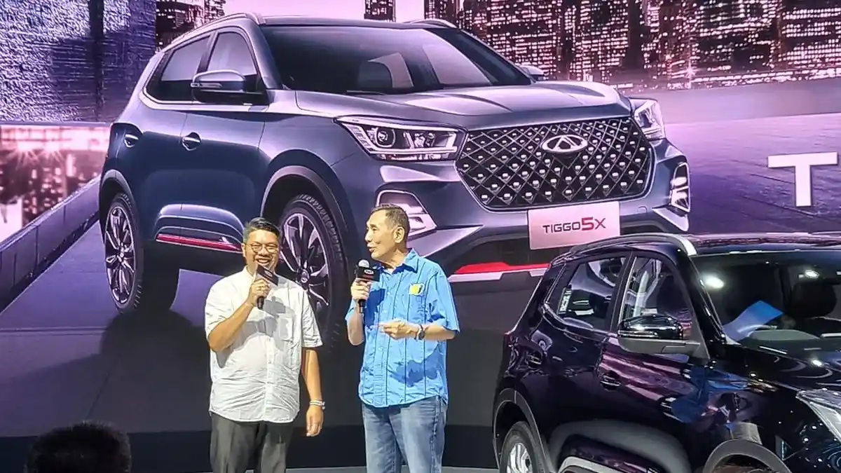 Pengusaha Jalan Tol Jusuf Hamka Borong 20 Unit SUV Chery Tiggo 5x di IIMS 2024