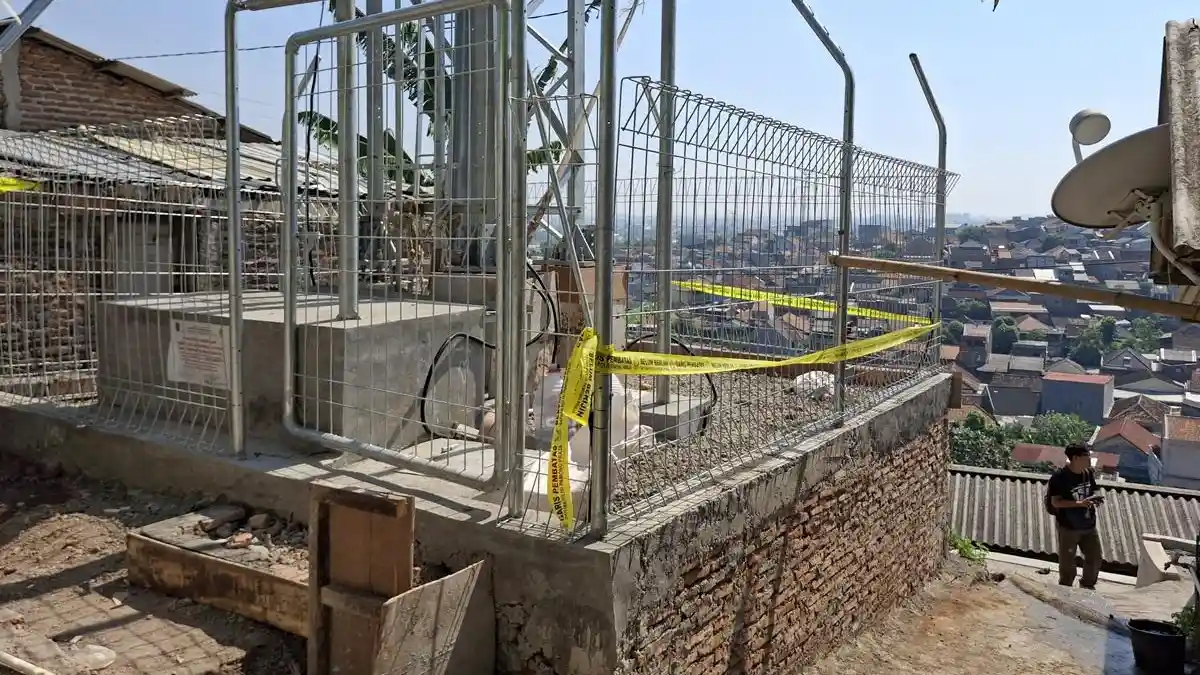 Belum Kantongi Izin PBG, Proyek Pembangunan Tower BTS di Tembalang Disegel Satpol PP