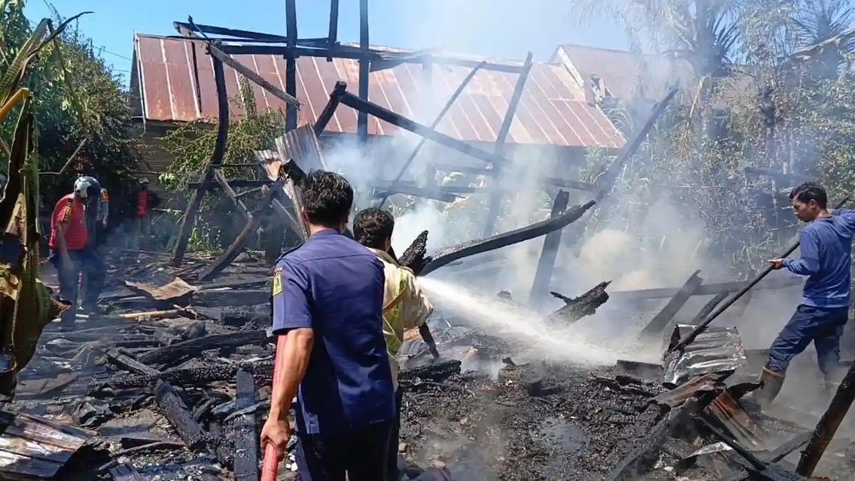 Kronologi Kebakaran Rumah di Sinjai Timur, Kerugian Ditaksir Rp100 Juta