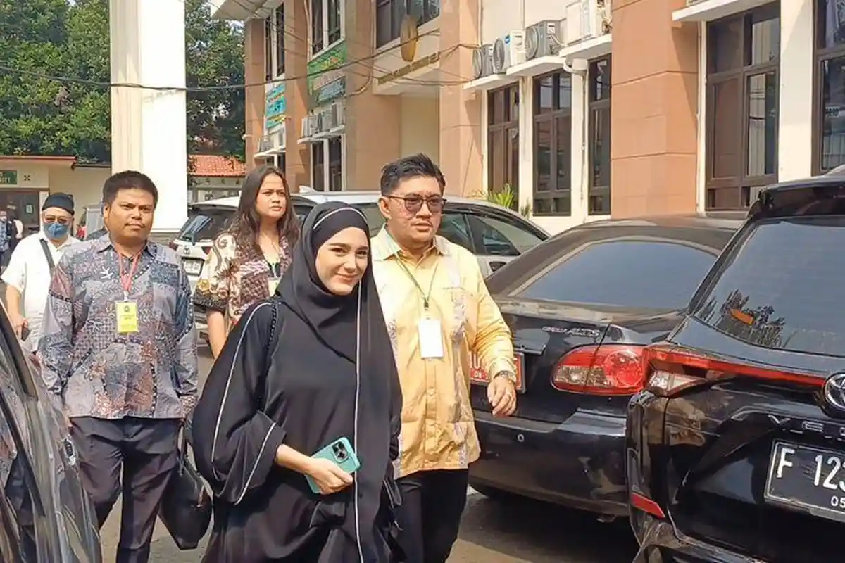 Penampilan Yasmine Ow Berubah Drastis Seusai Gugat Cerai Aditya Zoni
