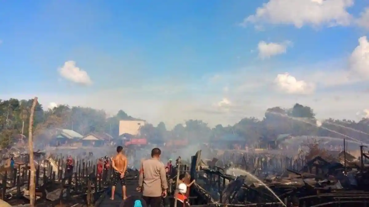 Dituduh Selingkuh, Seorang Pria Bakar Kasur yang Berujung Kebakaran Hebat, Puluhan Rumah Ludes