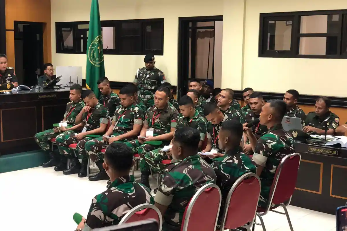 Ruang Sidang Dipenuhi Keluarga, Sidang Kasus Kematian Prada Lucky Kembali Digelar di Kupang