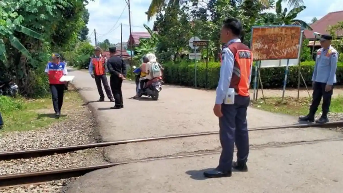 Daftar Tiga Titik Perlintasan KA di Lahat yang Akan Dibangun Pos Penjaga, Perlintasan Liar Ditutup