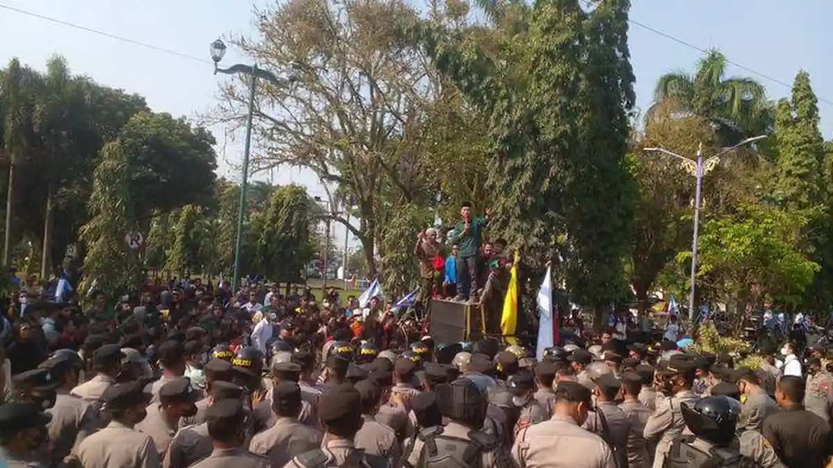 Demo Tolak Kenaikan Harga BBM di Ciamis Ribut, Kapolres dan Dandim Ikut Mengamankan
