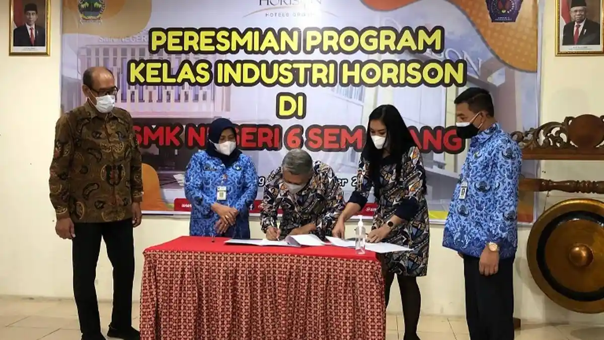 Hotel Horison Group Ikut Penyelarasan Kurikulum dalam Kelas Industri di SMKN 6 Semarang