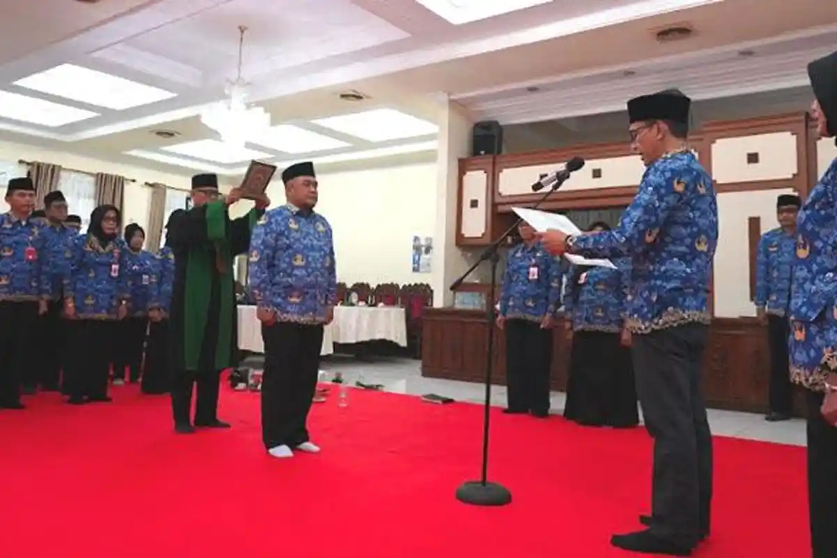 Pergantian Pj Sekda Bojonegoro, Andik Sudjarwo Resmi Dilantik Gantikan Djoko Lukito