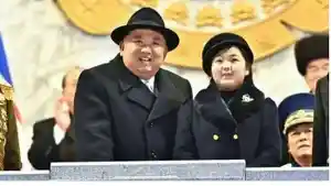 Pemimpin-Korea-Utara-Kim-Jong-Un-dan-putrinya-Kim-Jung-Ae.jpg