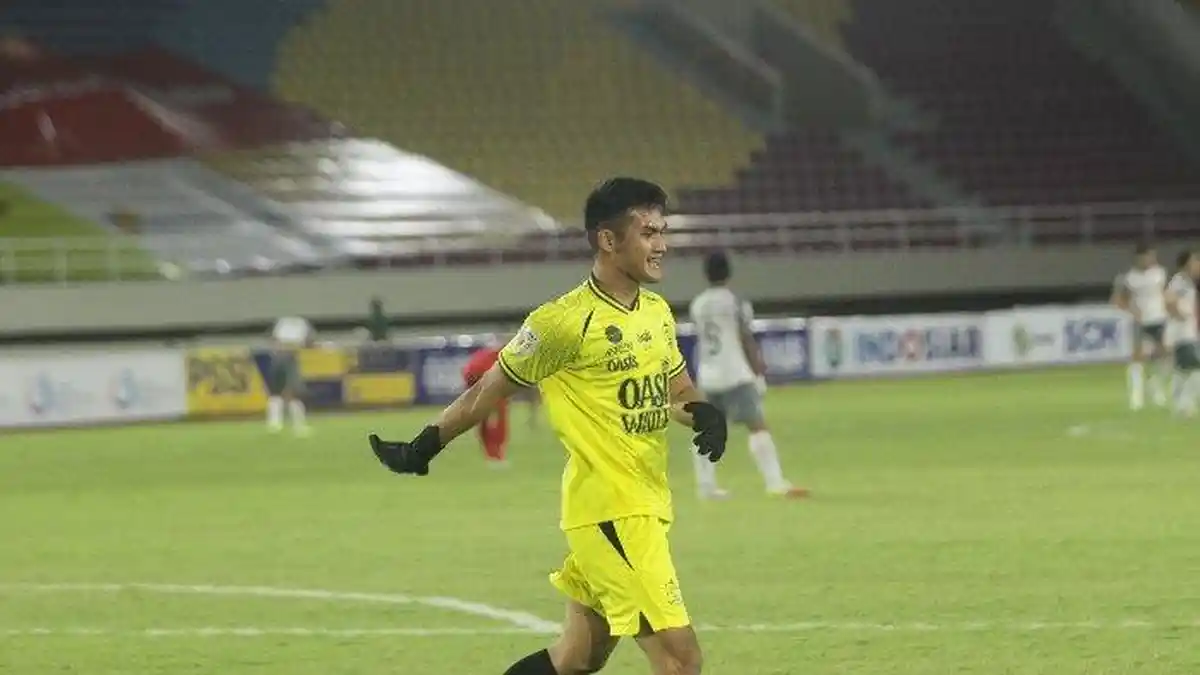 Ciamiknya Harlan Suardi Eks Kiper Timnas U-16, Amankan Tendangan Roket Kanu, Persis Solo Mati Kutu