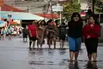 Banjir-di-Jalan-Sama-sama-Kota-Singkawang-surut-hingga-hanya.jpg