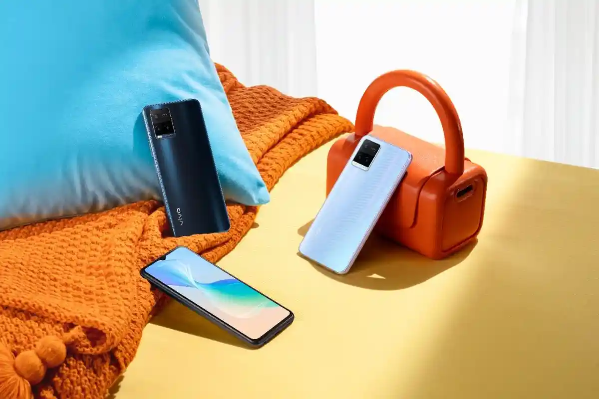 Daftar Harga HP VIVO V Series Mei 2022: V23 5G, V21 5G, V20 SE, V17, V17 Pro, V11 Pro