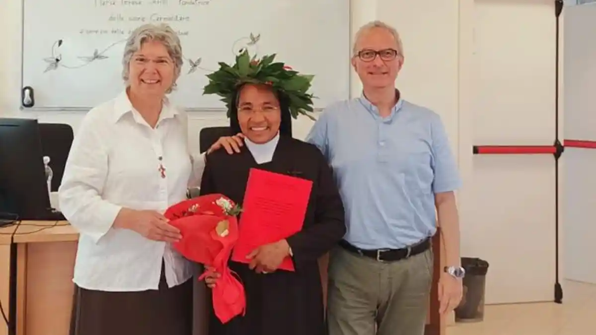 Sr Matrona Maria Ola Asal TTU NTT Raih Summa Cumlaude di Universitas ...