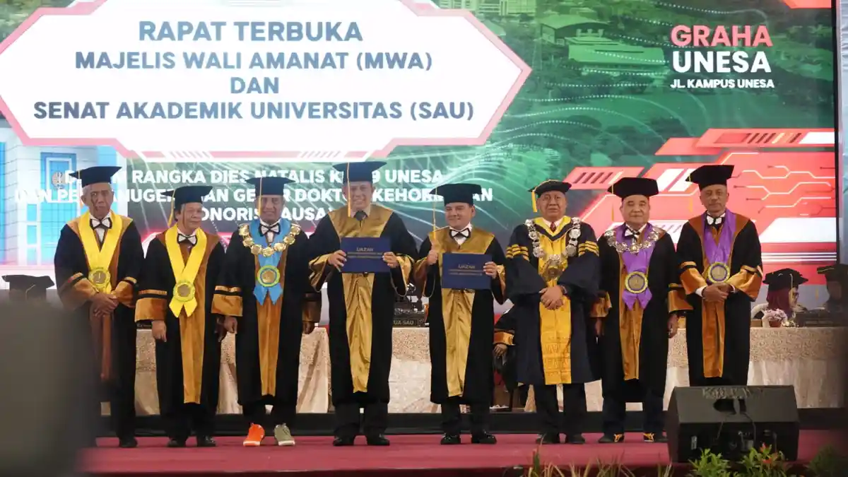 Sekjen Kemenkumham Terima Doktor Honoris Causa dari Universitas Negeri Surabaya