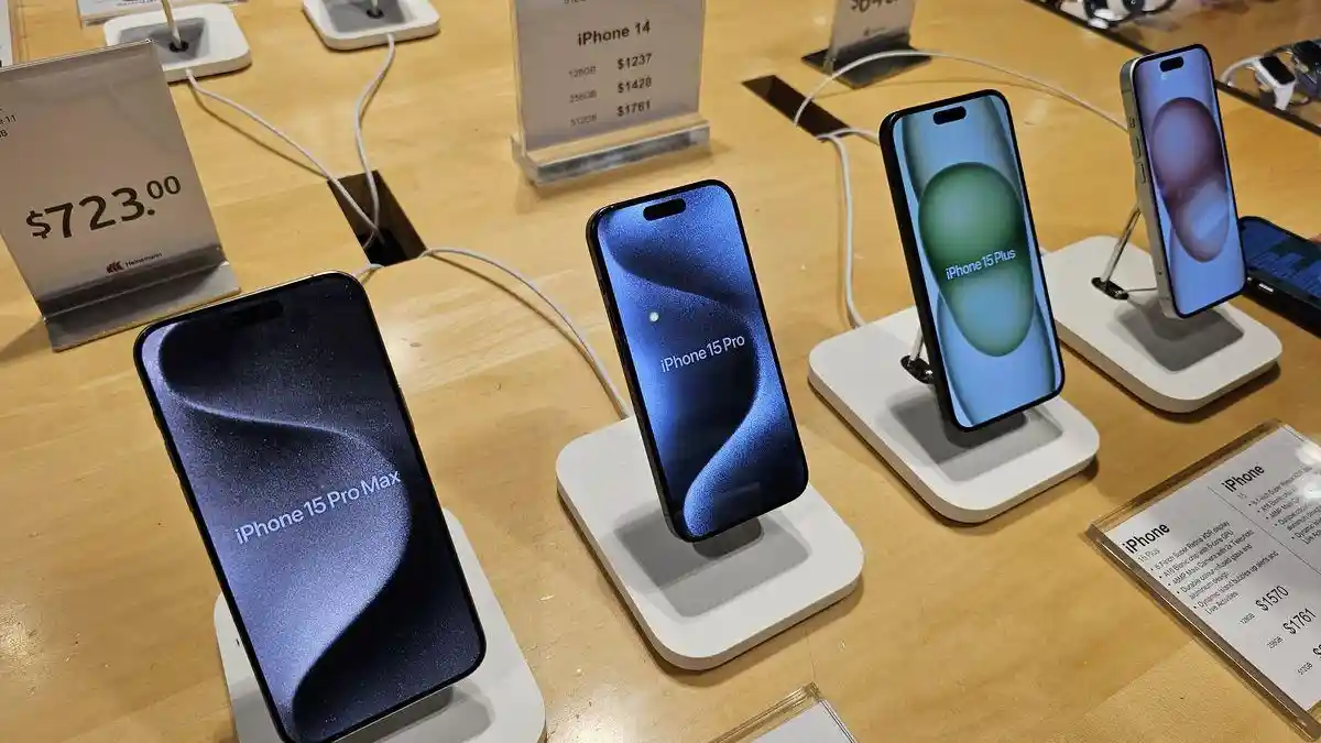 Daftar Pasaran Harga iPhone Bekas iBox Solo Senin 24 November 2025 : dari Seri Termurah hingga Mahal