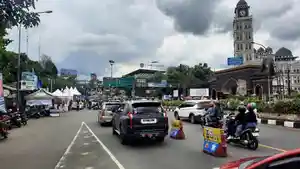 Satlantas-Polres-Bogor-menerapkan-rekayasa-lalu-lintas-one-way-di-jalur-wisata-Puncak.jpg