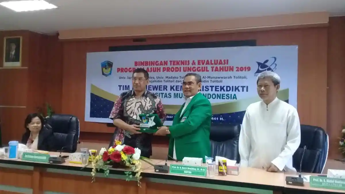 Tim Monev Kemenristek Kunjungi UMI, Gelar Bimtek dan Evaluasi Program Asuh Prodi Unggul 2019