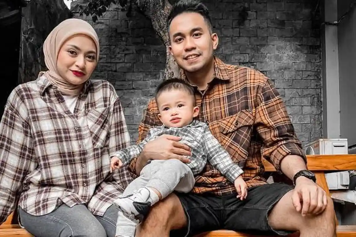 Nathalie Holscher Bantah Isu Putus dengan Fariz Utama