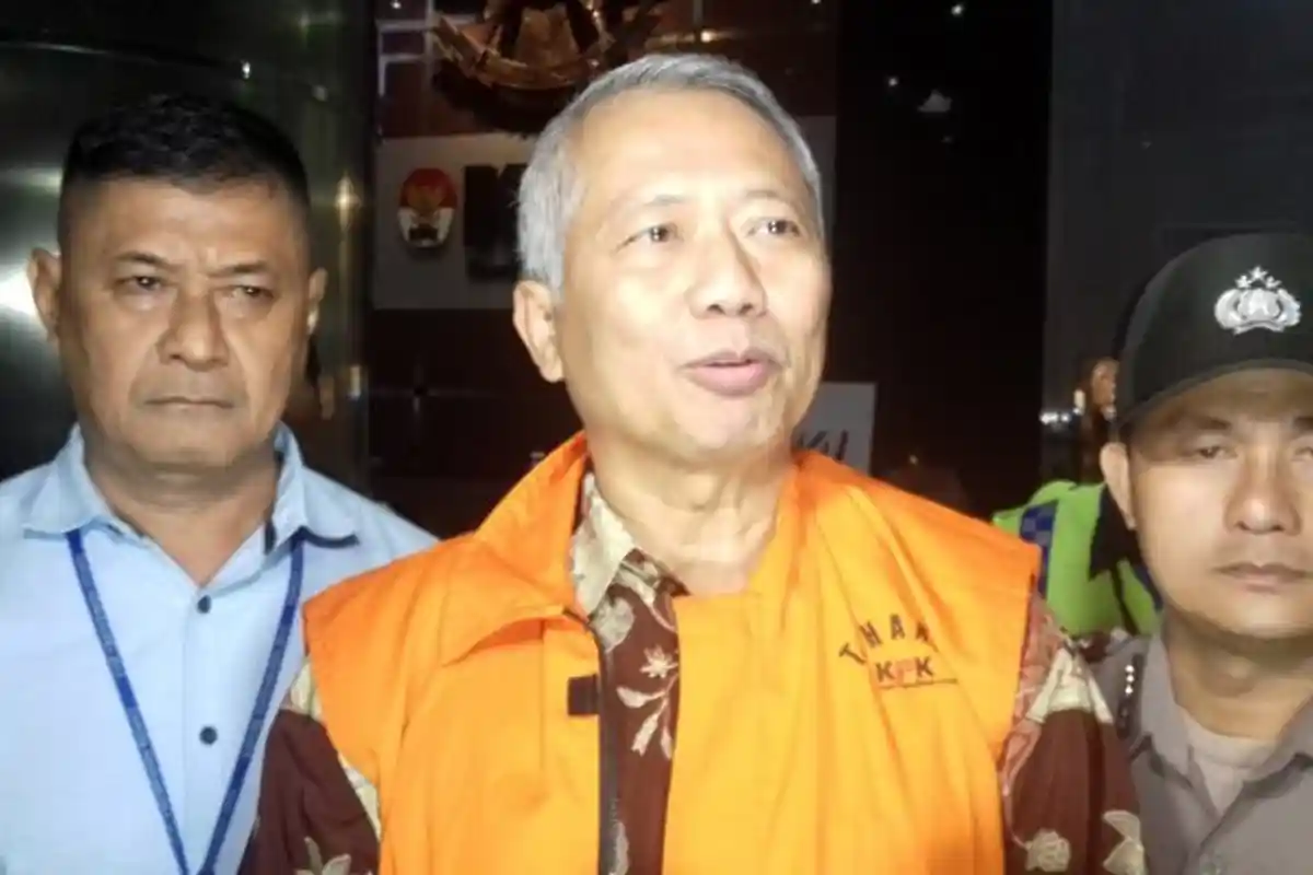 Kepala Syahbandar Buang Kartu ATM Berisi Uang Ratusan Juta Setelah Mendengar Ada OTT