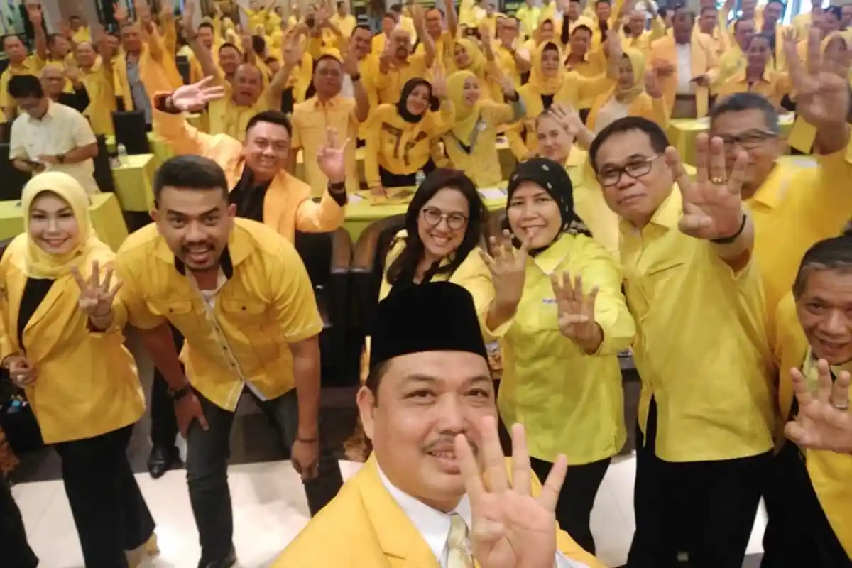Ketua DPD Golkar Kalbar Akan Pecat Kader Yang Tertangkap Judi di Ruang Fraksi DPRD