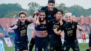 Selebrasi-PSIS-vs-Persik.jpg