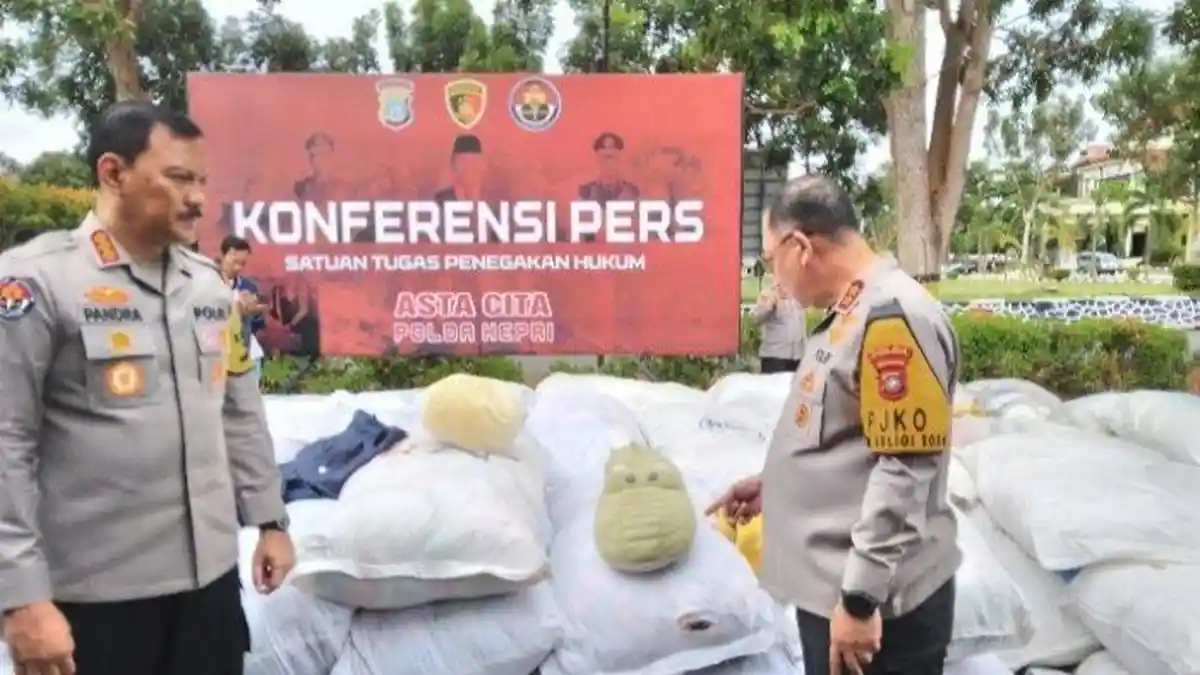 Dua Bulan Berlalu, Pemilik 305 Karung Balpres di Batam Center Masih Hirup Udara Bebas