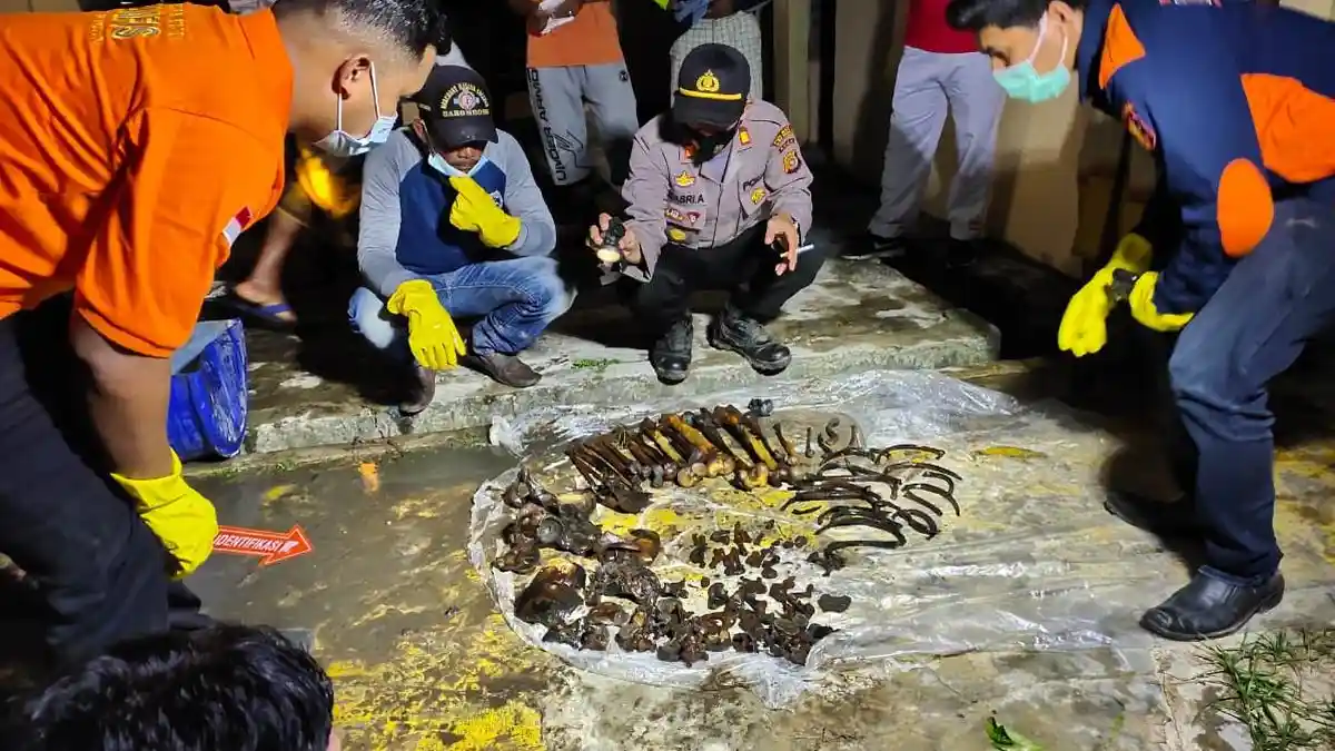 Ini Identitas Kerangka Manusia Ditemukan Terbalut Mukena, Diduga Ayah & Anak yang Raib Saat Konflik