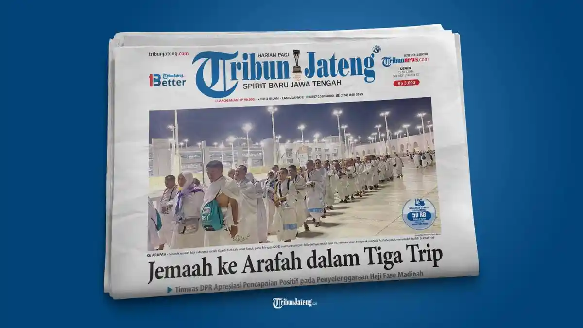 Endang Bahagia Bisa Berbagi pada Biksu Thudong lewat Pindapata