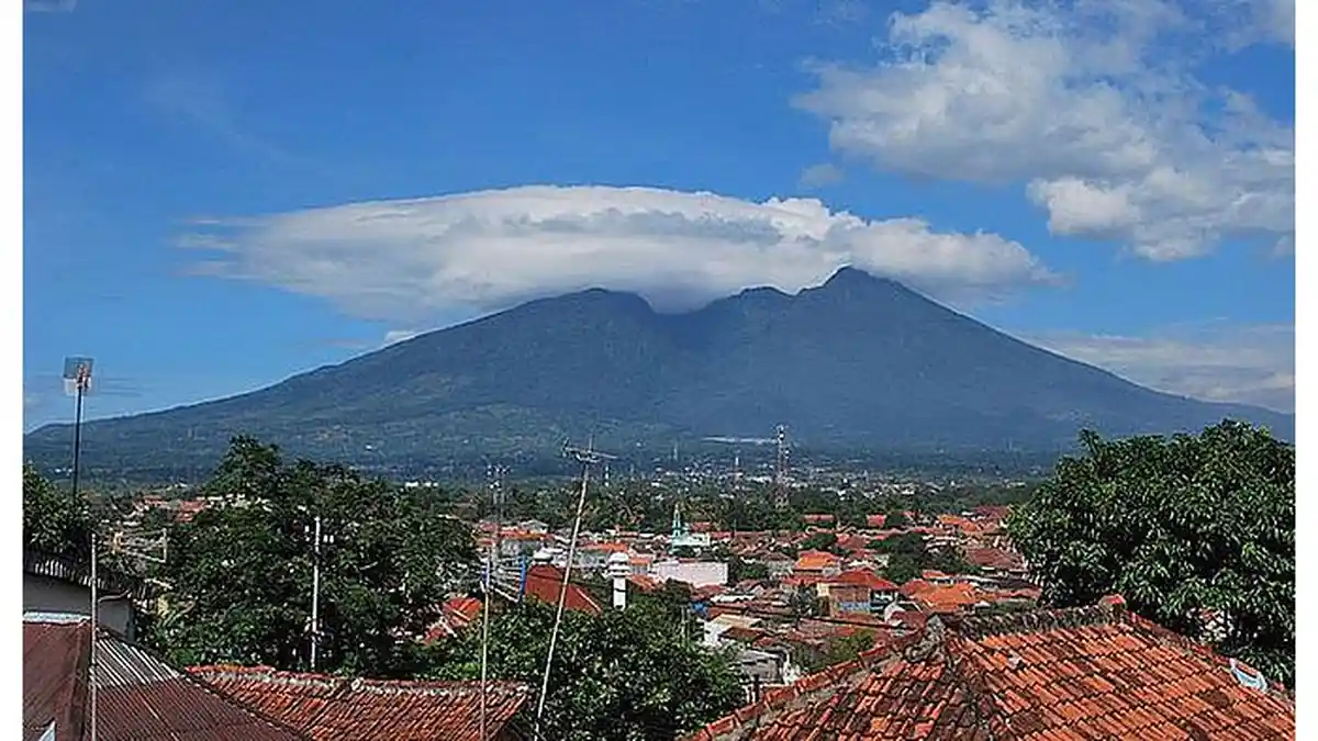 Gunung Salak Dipastikan Tidak Mengalami Erupsi