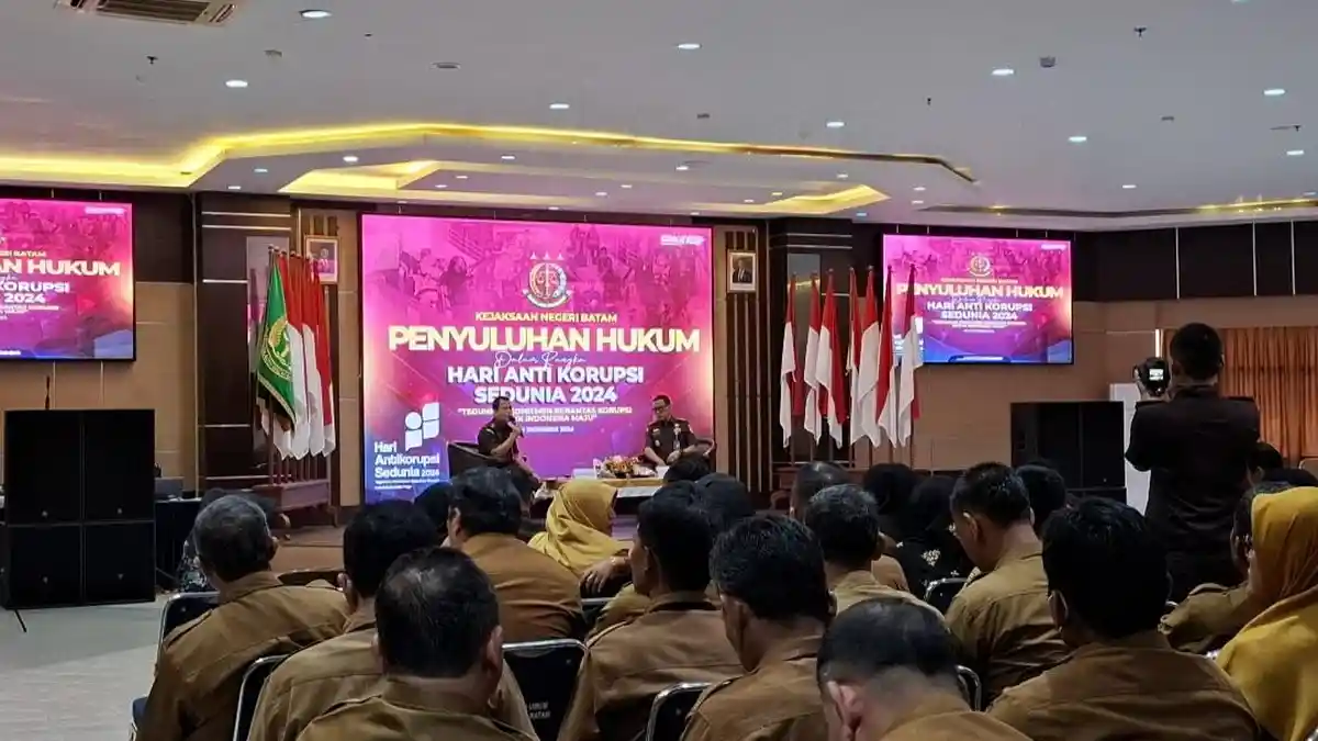 Ketakutan Hukum Hantui Guru, Kajari Batam: Tak Perlu Khawatir, Jelaskan Apa Adanya