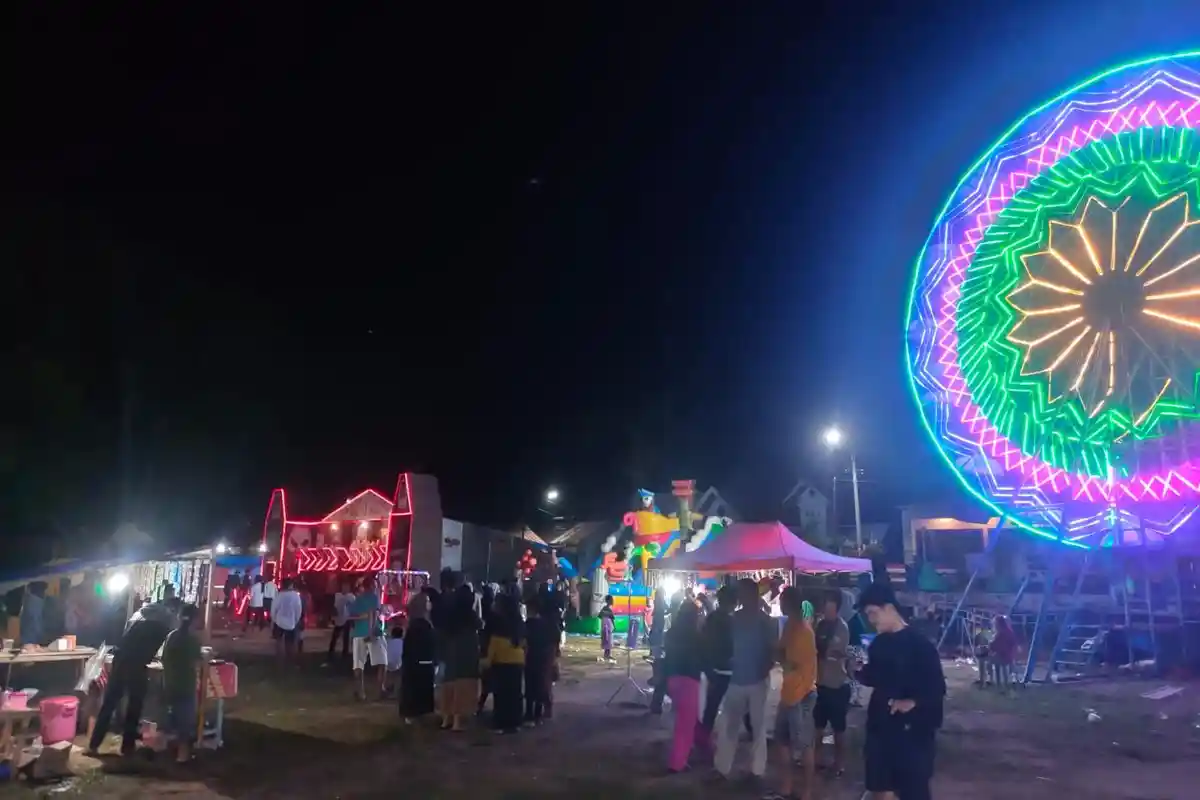 Pasar Malam di Lalombaa Kolaka Bisa Jadi Rekomendasi Tempat Bermain saat Natal dan Tahun Baru