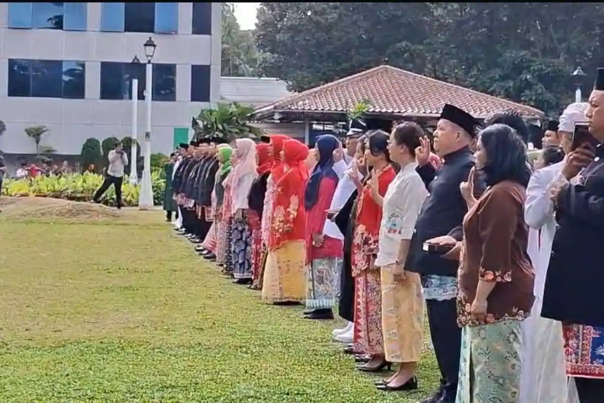 Pelantikan Massal di Balai Kota Jakarta, Gubernur Pramono Lantik 1.840 Pejebat Eselon III dan IV 