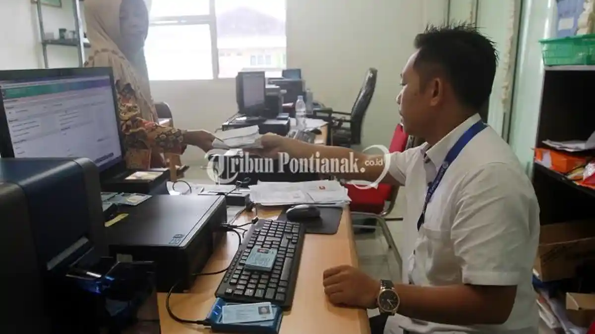Klaim Terus Jemput Bola Perekaman E-KTP, Kadisdukcapil Beberkan Penyebab Tak Maksimal