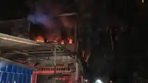 kebakaran-ruko-di-pelalawan-damkar-pelalawan.jpg