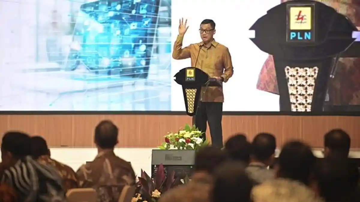Dukung Transformasi Digital, PLN Integrasikan Sistem Pengelolaan Arsip dan Dokumen - 20241102-Direktur-Utama-PLN-Darmawan-Prasodjo-1.jpg