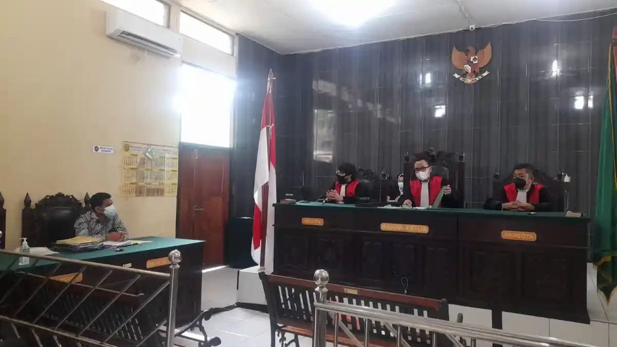 Sidang Gugatan Rp 4,3 Miliar ke RSUD Umbu Rara Meha Ditunda