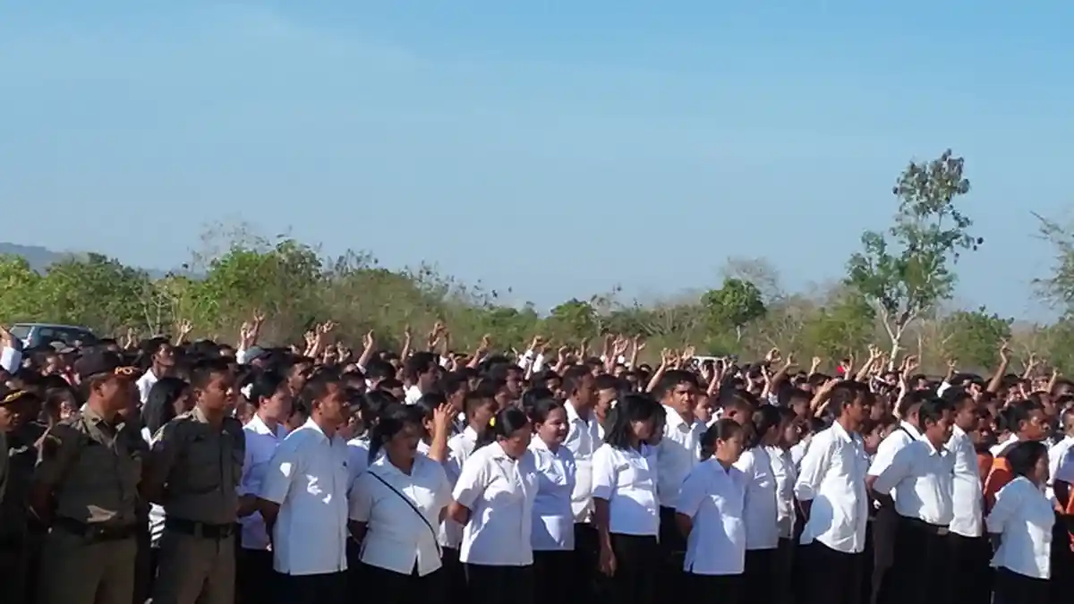 Bupati Sumba Barat Daya Tegaskan Tenaga Kontrak Kesehatan Harus Lulus STR dan Uji Kompetensi